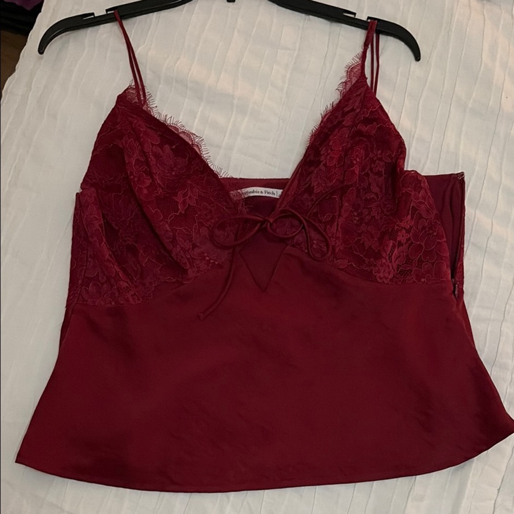 Abercrombie Women's Lace-Trim Satin Cami Top - Burgundy